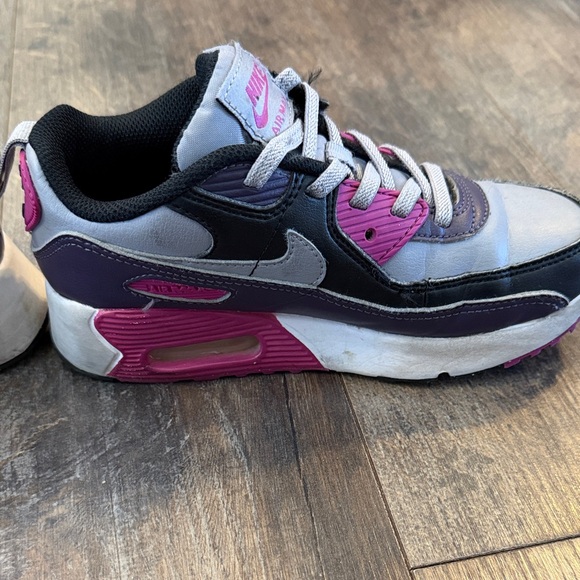 Nike Air Max Sneakers - Pink, Purple, and Black - Picture 4 of 8